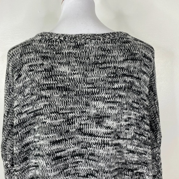 Express Oversized Chunky Knit Tunic Sweater Black White Sz. S - Picture 9 of 11